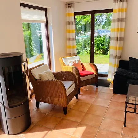 An Der Müritz, 20 M Zum Wasser, Seeblick, Kamin - 6 Personen